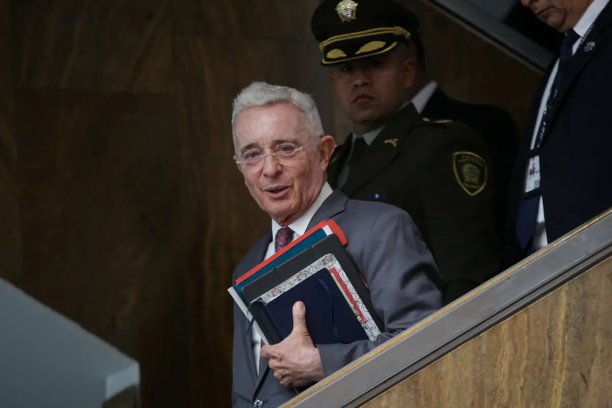 expresidente Alvaro Uribe renuncia a la prescripción